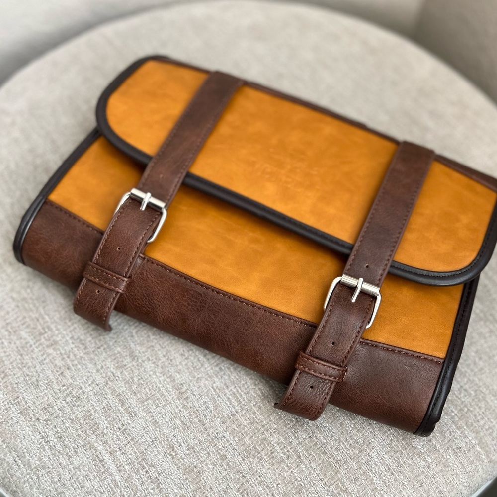 Vetelli Hanging Leather Toiletry Bag for Men, Perfect For Travel